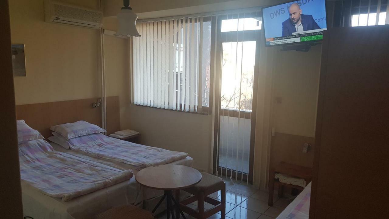 فندق Dvete Brezi بورغاس المظهر الخارجي الصورة